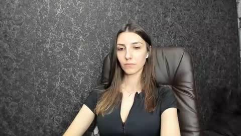 marielleanker online show from 12.01.25