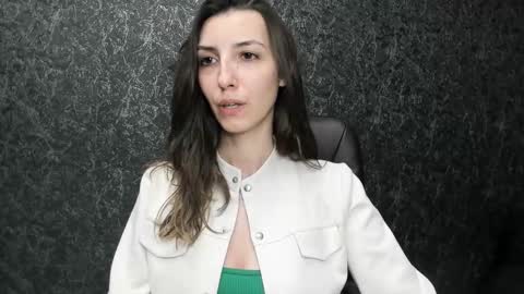 marielleanker online show from 12.02.25