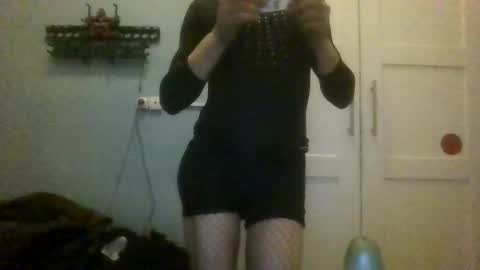 mariellesissy online show from 10.27.25