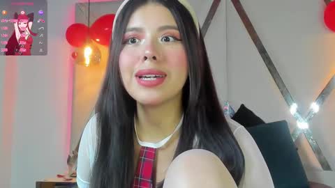 Snapshot of marielqueenx chatting on 03.01.25 Viviana online show from 03.01.25