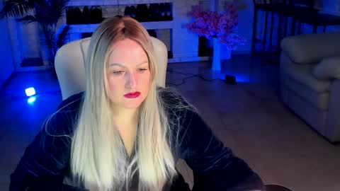 mariemlui online show from 10.14.25