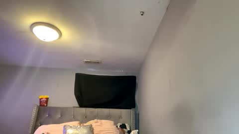 Snapshot of mariexxx22 chatting on 11.29.25 eMariexxx online show from 11.29.25