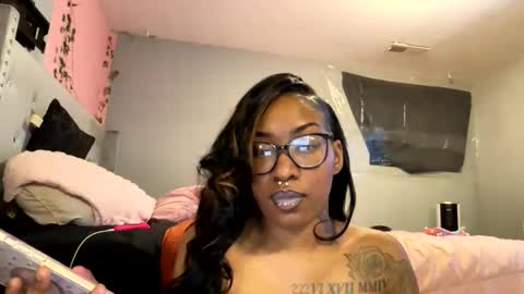 Snapshot of mariexxx22 chatting on 02.16.26 eMariexxx online show from 02.16.26