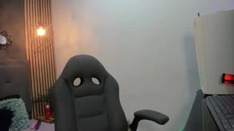 Snapshot of mariiajose_cruz chatting on 02.19.26 mariiajose_cruz online show from 02.19.26