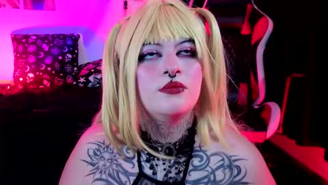 mariiana_velezz online show from 11.22.25