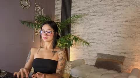 Snapshot of mariianadiaz1_ chatting on 02.16.26 Maryyy online show from 02.16.26