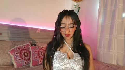 Luna Dulk online show from 04.05.26