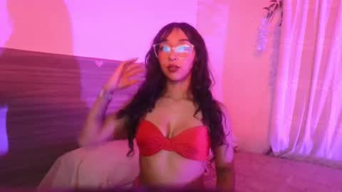 Snapshot of marijaneh chatting on 07.21.26 Luna Dulk online show from 07.21.26