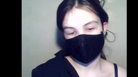 Snapshot of marilyn_mans0n chatting on 02.20.25 Dita online show from 02.20.25