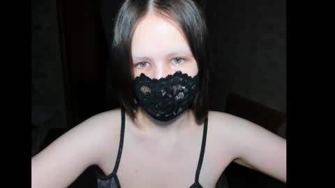 Snapshot of marilyn_mans0n chatting on 10.04.25 Dita online show from 10.04.25
