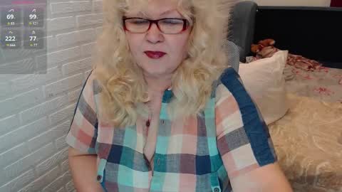 Snapshot of marinaabysss chatting on 02.21.26 Marina online show from 02.21.26