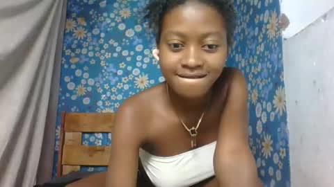 Snapshot of marinagold69 chatting on 05.27.26 marinagold69 online show from 05.27.26