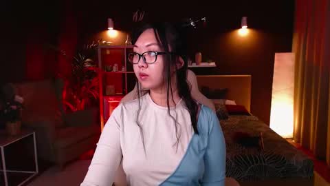 Marine  online show from 10.13.25