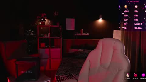 Marine  online show from 10.14.25