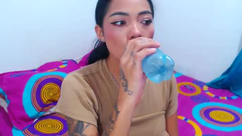 Snapshot of marisajara_ chatting on 01.29.25 marisa online show from 01.29.25