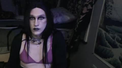 Snapshot of marissa_moans chatting on 03.10.25 marissa online show from 03.10.25
