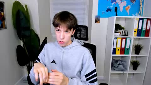 Snapshot of mark_branston chatting on 01.09.26 Mark online show from 01.09.26