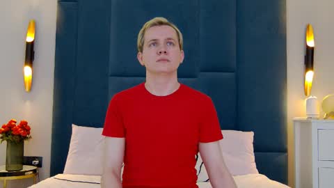 Mark online show from 04.11.26