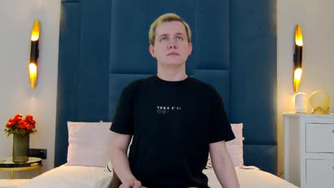 Mark online show from 04.14.26