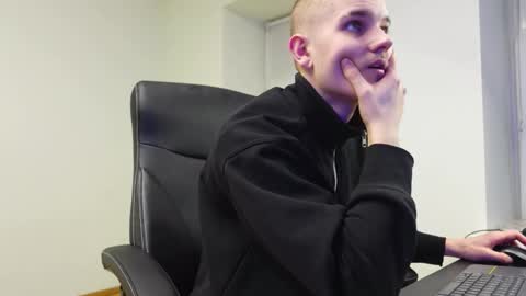 MARK KARSON online show from 01.12.26