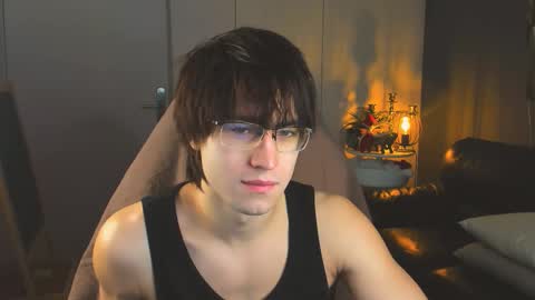 Snapshot of mark_piers chatting on 12.01.25 mark online show from 12.01.25