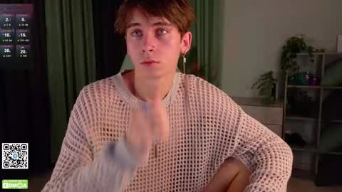 Snapshot of mark_safr chatting on 11.05.25 Mark online show from 11.05.25