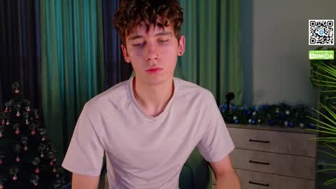 Snapshot of mark_safr chatting on 01.09.26 Mark online show from 01.09.26