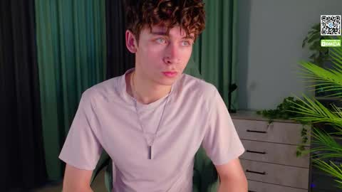 Snapshot of mark_safr chatting on 01.11.26 Mark online show from 01.11.26