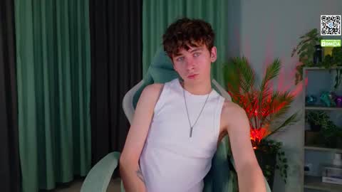 Snapshot of mark_safr chatting on 01.18.26 Mark online show from 01.18.26