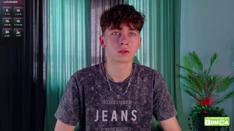 Snapshot of mark_safr chatting on 02.06.26 Mark online show from 02.06.26