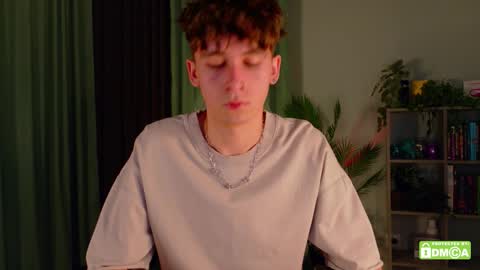 Snapshot of mark_safr chatting on 02.08.26 Mark online show from 02.08.26