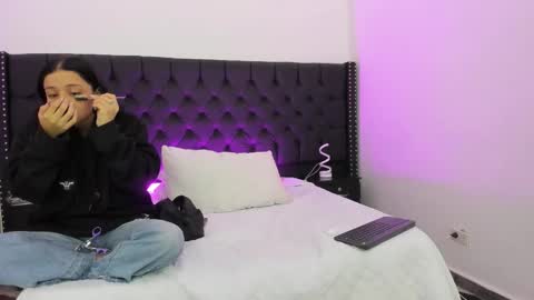 markandphilip  online show from 11.26.25