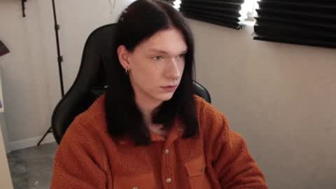 Mark online show from 02.22.25