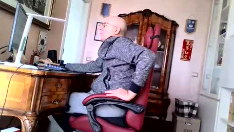 Snapshot of markmarkmark00 chatting on 02.05.26 markmarkmark00 online show from 02.05.26