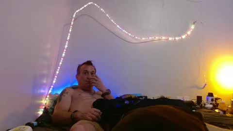 markymark101825061 online show from 02.08.25