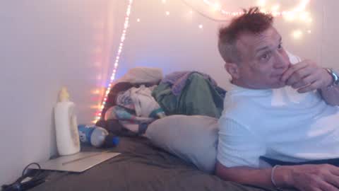 Snapshot of markymark515 chatting on 02.17.25 MarkyMark7169 online show from 02.17.25