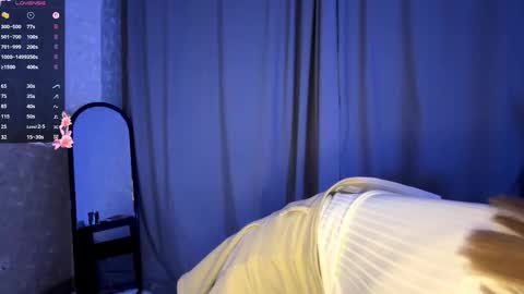 Olivia online show from 12.04.25