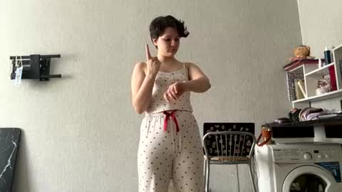 Emmie online show from 06.10.26