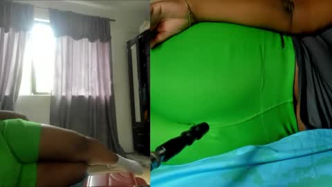 Snapshot of marlyn_black chatting on 04.25.26 marlyn_black online show from 04.25.26