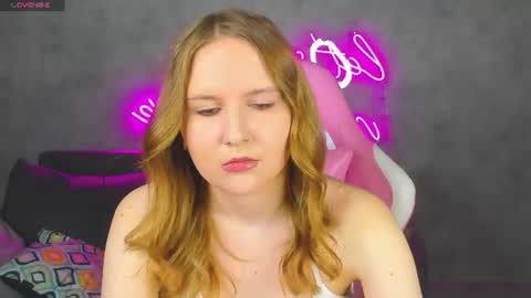Snapshot of marlyn_owen chatting on 06.15.26 Emmaa online show from 06.15.26