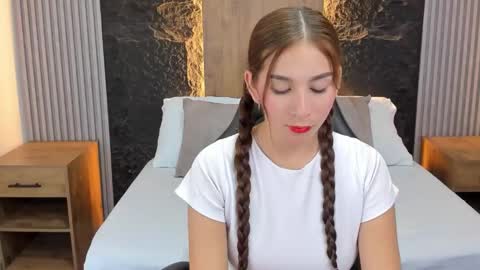 Snapshot of maroly_21 chatting on 01.21.25 Maly online show from 01.21.25