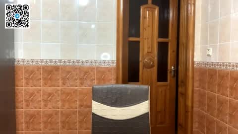 Snapshot of maroonmoon_ chatting on 10.01.25 Miriam online show from 10.01.25