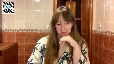 Snapshot of maroonmoon_ chatting on 10.30.25 Miriam online show from 10.30.25