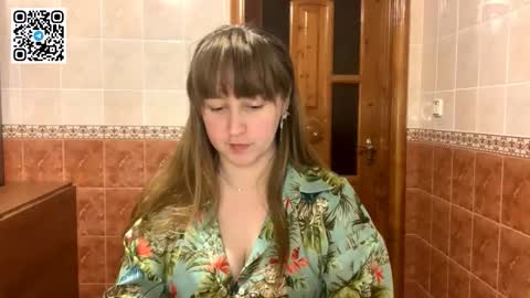 Snapshot of maroonmoon_ chatting on 11.10.25 Miriam online show from 11.10.25