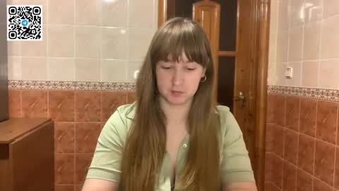 Snapshot of maroonmoon_ chatting on 11.12.25 Miriam online show from 11.12.25