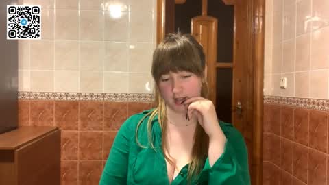 Snapshot of maroonmoon_ chatting on 11.19.25 Miriam online show from 11.19.25