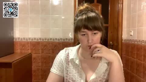 Snapshot of maroonmoon_ chatting on 11.30.25 Miriam online show from 11.30.25