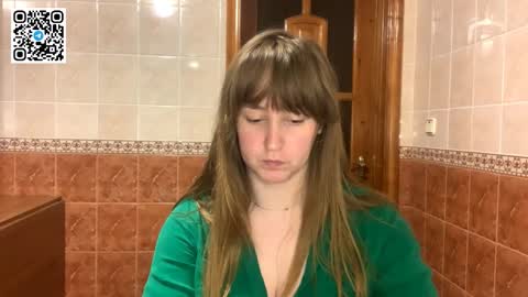 Snapshot of maroonmoon_ chatting on 12.02.25 Miriam online show from 12.02.25