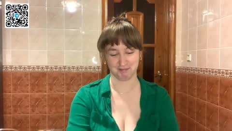 Snapshot of maroonmoon_ chatting on 12.14.25 Miriam online show from 12.14.25