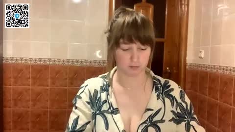 Snapshot of maroonmoon_ chatting on 12.17.25 Miriam online show from 12.17.25